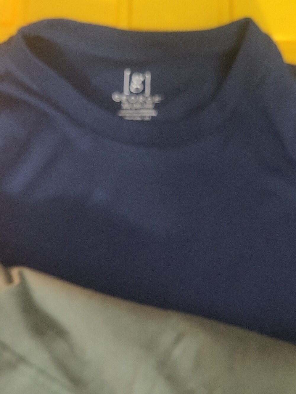 George 3-Pack Crew Neck Tees in Navy, Olive, and Heather Gray Size XS - Picture 2 of 4